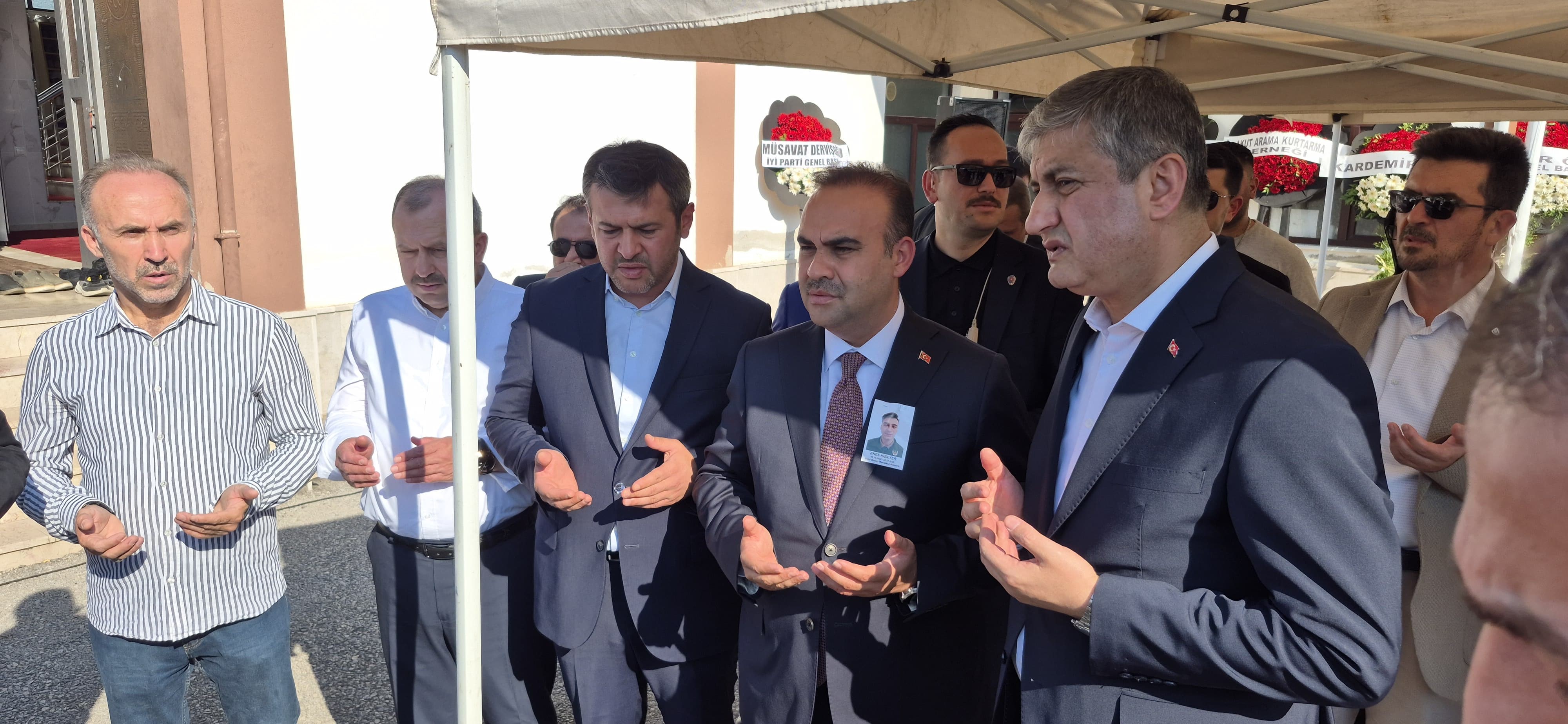 Feci Yangında Şehit Olan Orman Muhafaza Memuru Son Yolculuğuna Uğurlandı 10