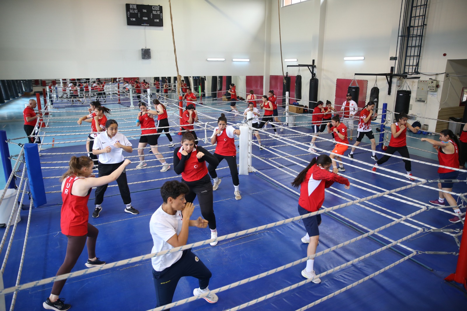 Genç Kadın Boks Milli Takımı, Kastamonu'da Çalışmalarının Ilk Etabını Tamamladı 4