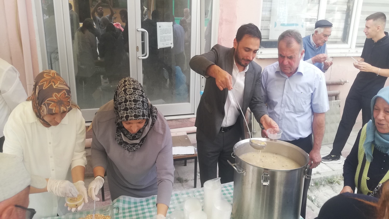 Hanönü Aşure Dağıtımı (1)