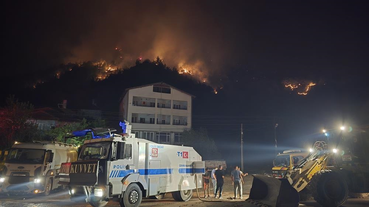 Karabük Orman Yangını Evlet Boşaltıl (1)-1
