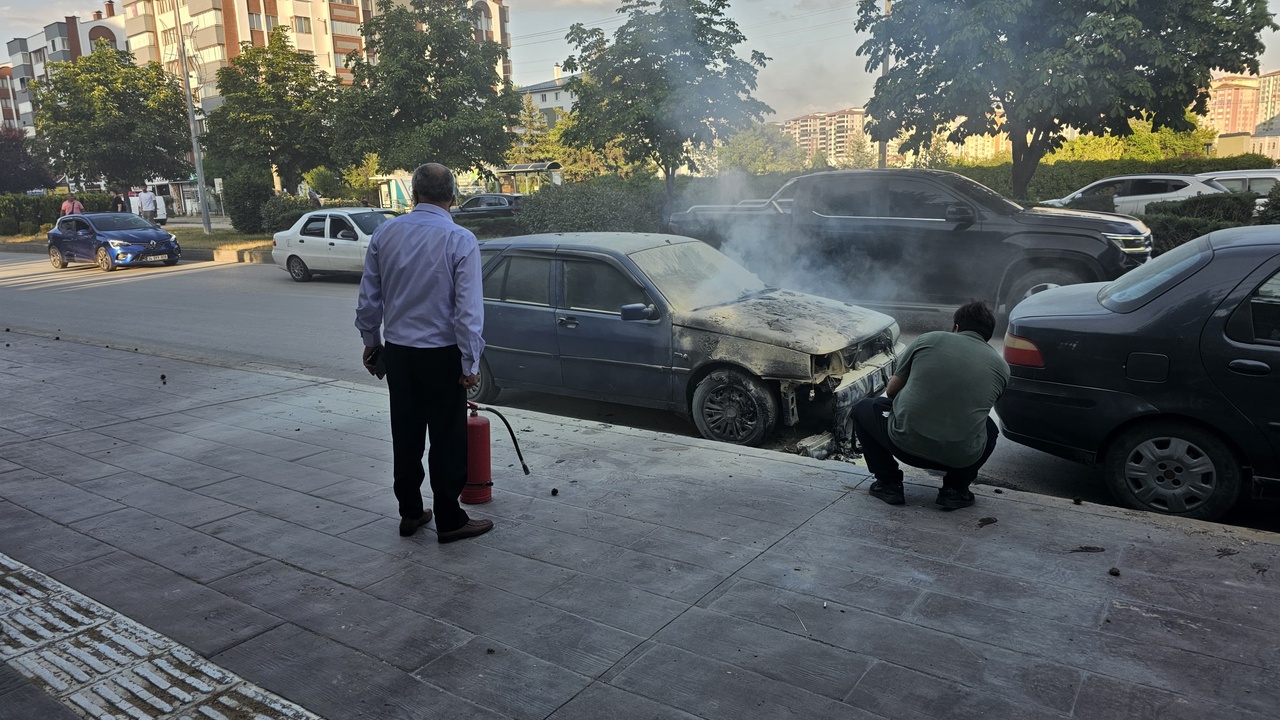 Kastamonu Merkez Otomobil Yangını (4)