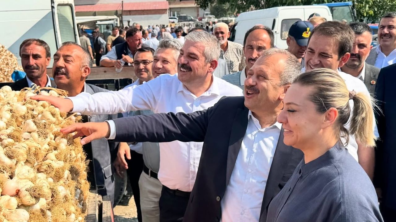 Kastamonu Protokolü Alatarla Sarımsak Pazarı’nda Üreticilerle Buluştu (7)