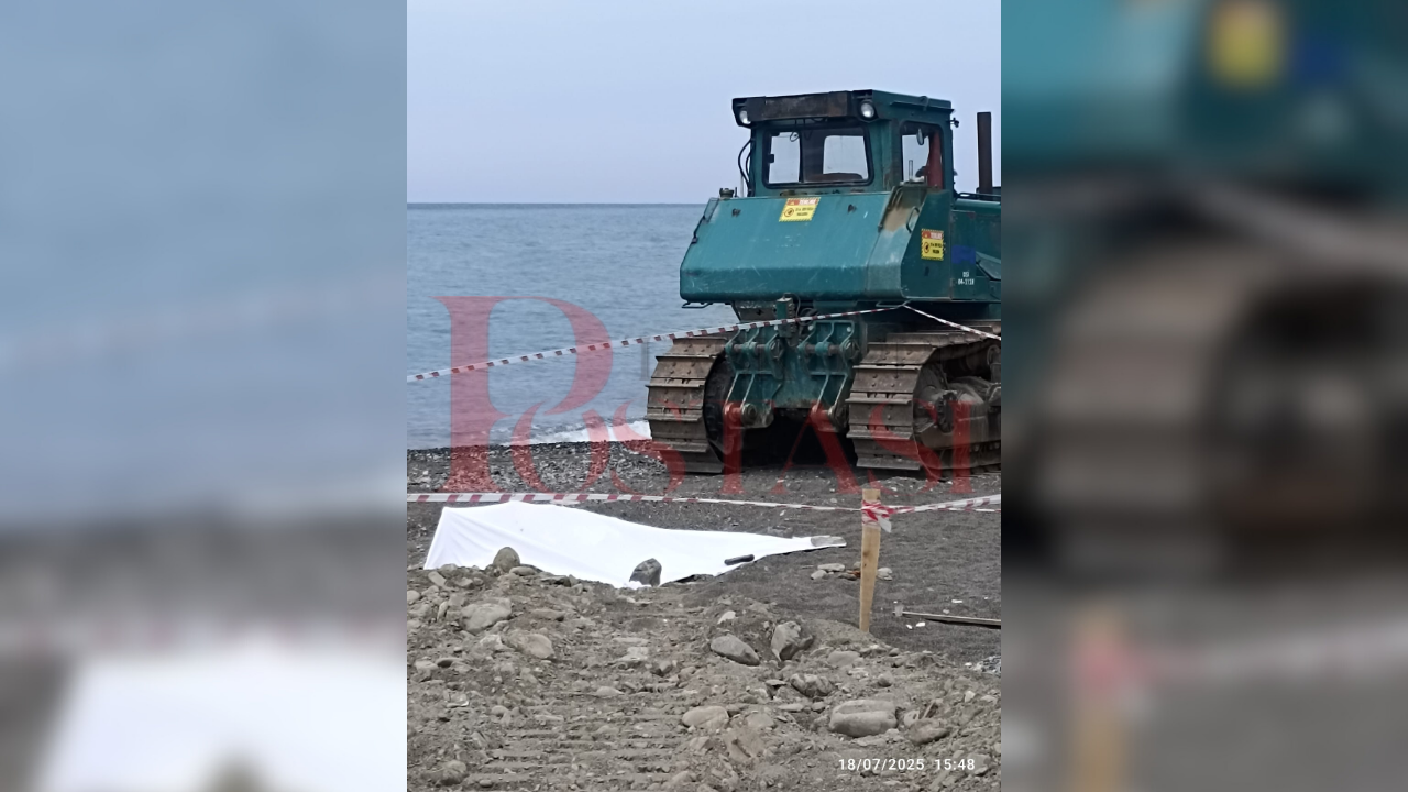 Kastamonu Sahilinde Feci Olay Dozer Güneşlenen Kadını Ezdi! 100