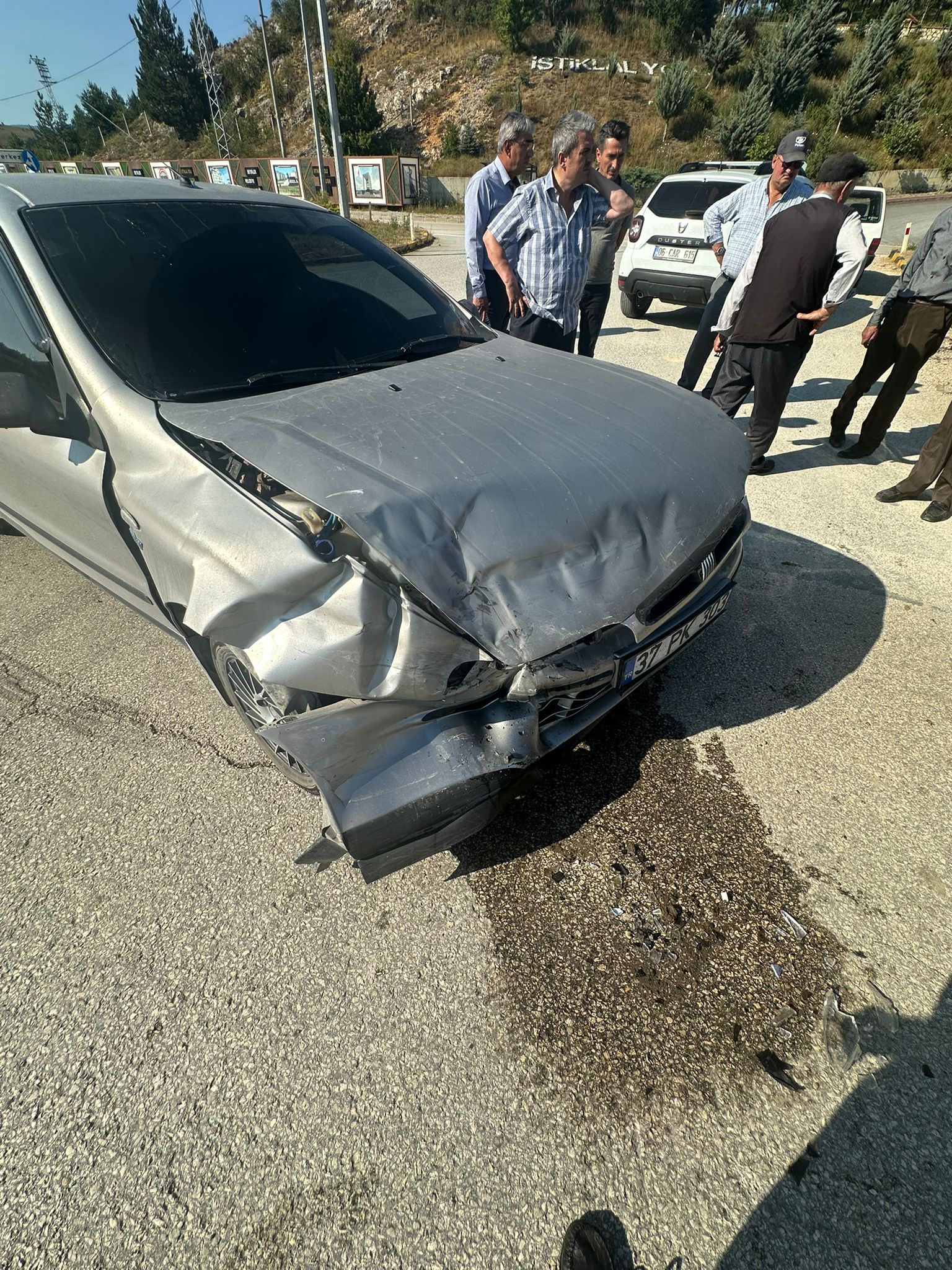 Kastamonu'da Iki Araç Çarpıştı Maddi Hasar Meydana Geldi 5