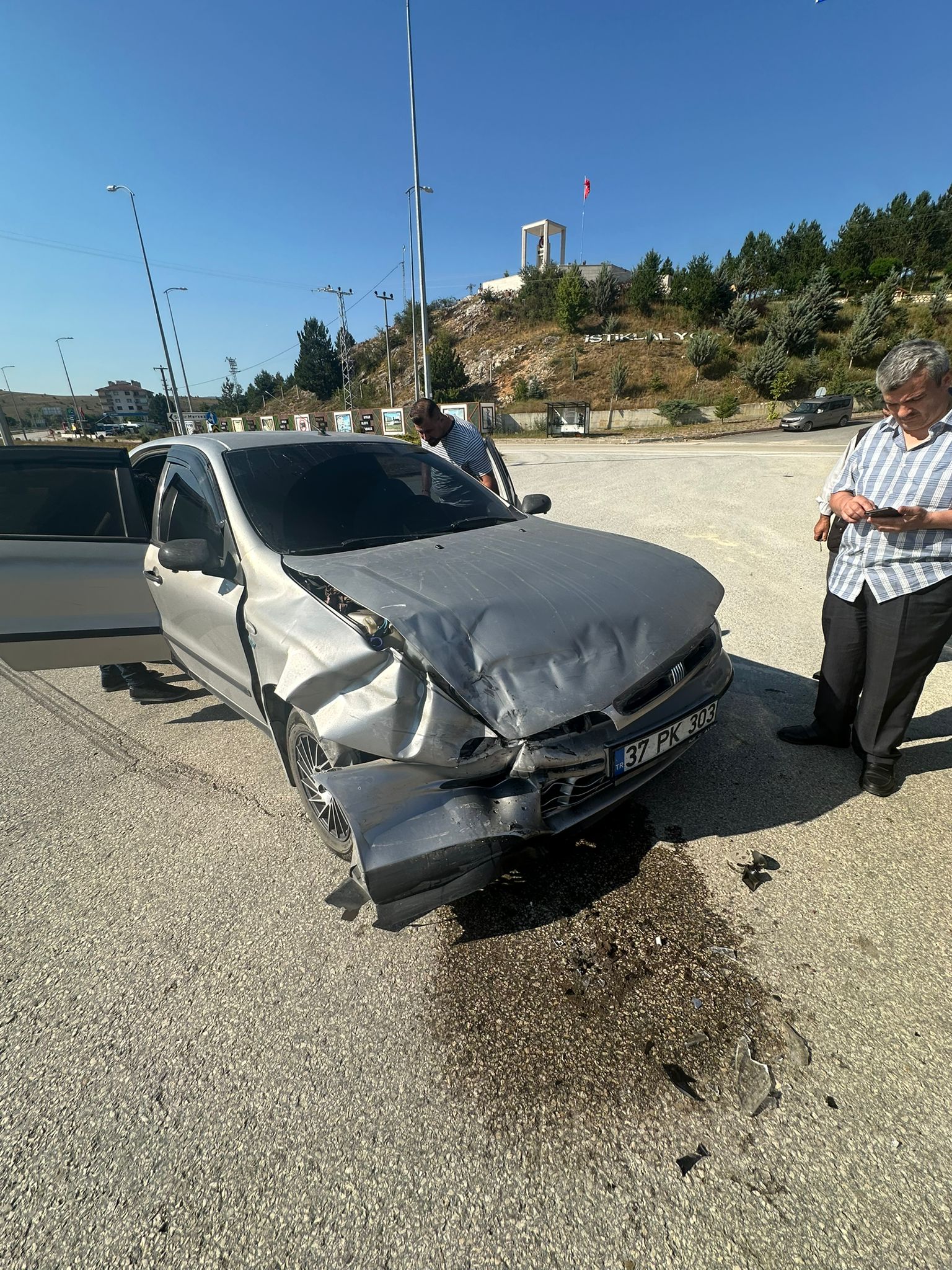 Kastamonu'da Iki Araç Çarpıştı Maddi Hasar Meydana Geldi 9