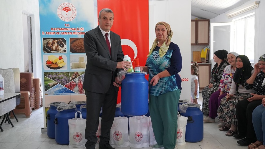 Kastamonu'da Köy Köy Gezip Eğitim Verdiler 150 Üretici Sertifika Aldı 8