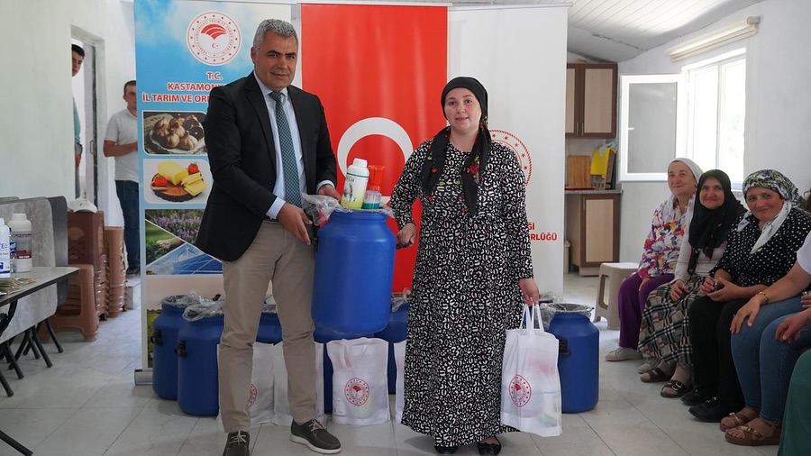 Kastamonu'da Köy Köy Gezip Eğitim Verdiler 150 Üretici Sertifika Aldı 9