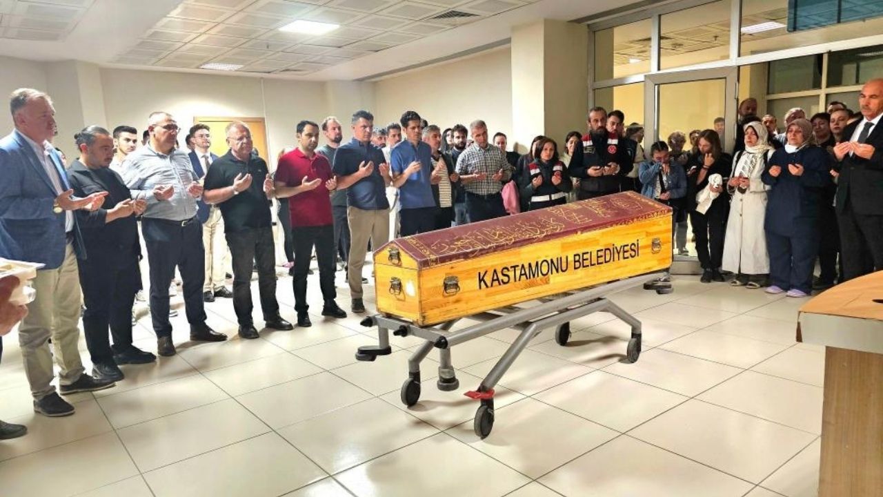 Kastamonu’daki Feci Kazada Yaşamını Yitirmişti Memleketine Uğurlandı (2)