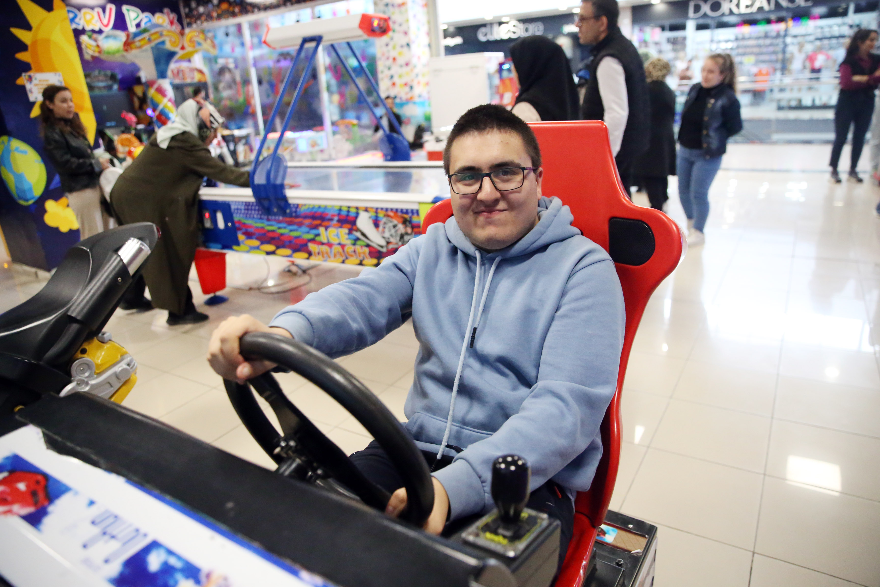 Kastamonu'daki Oyun Parkında Hoşça Vakit Geçiriyorlar 1