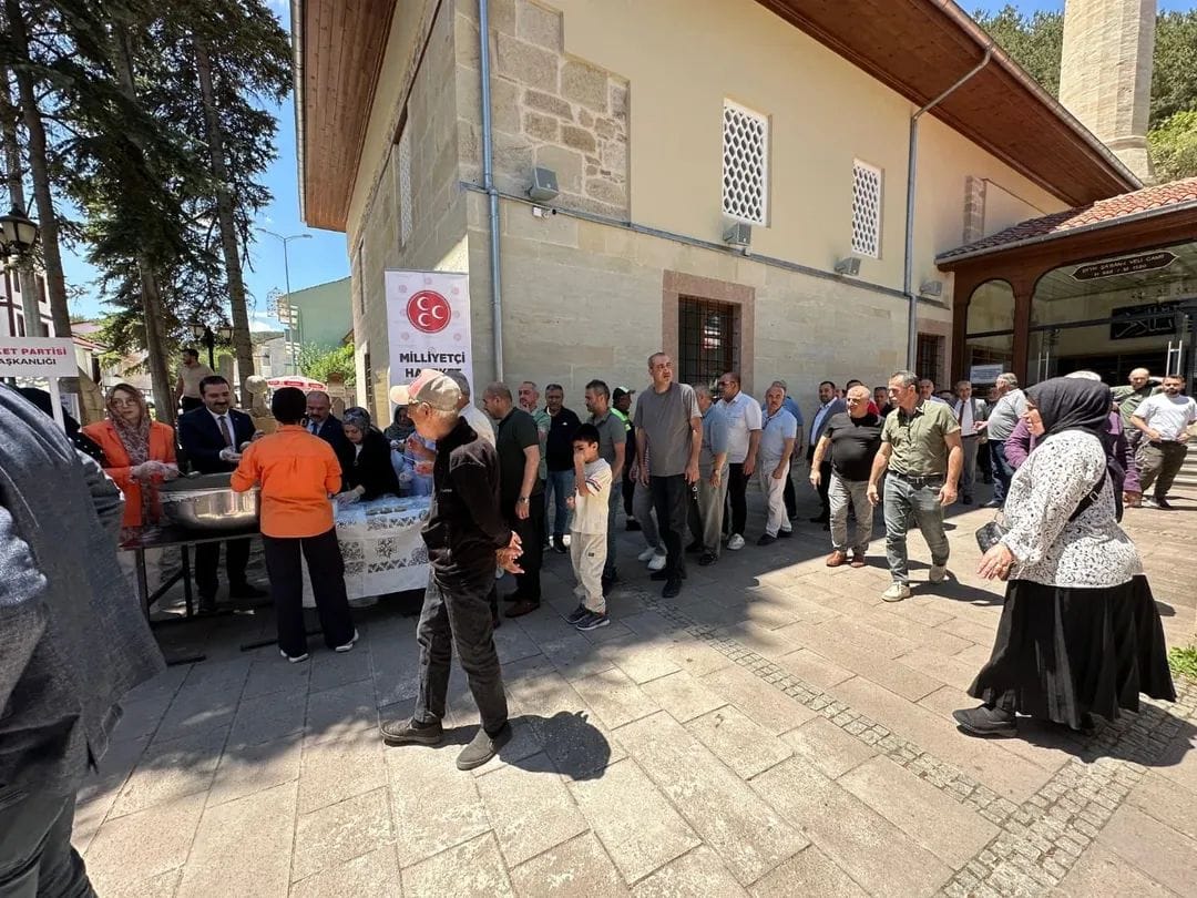 Mhp Kastamonu Aşure Ikramıyla Vatandaşlarla Buluştu 1