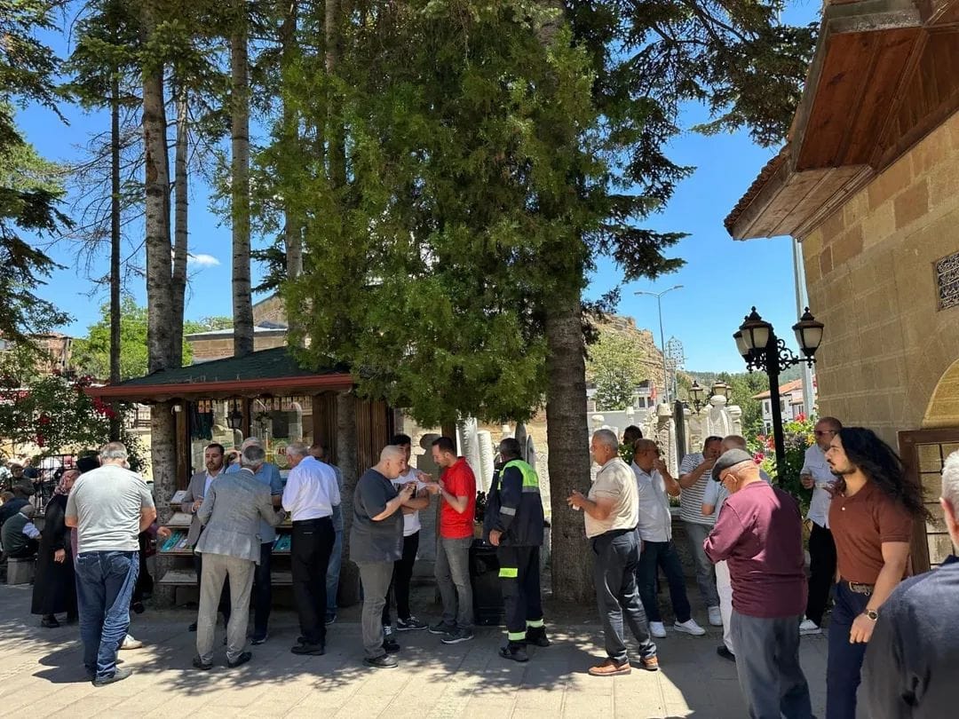 Mhp Kastamonu Aşure Ikramıyla Vatandaşlarla Buluştu 8