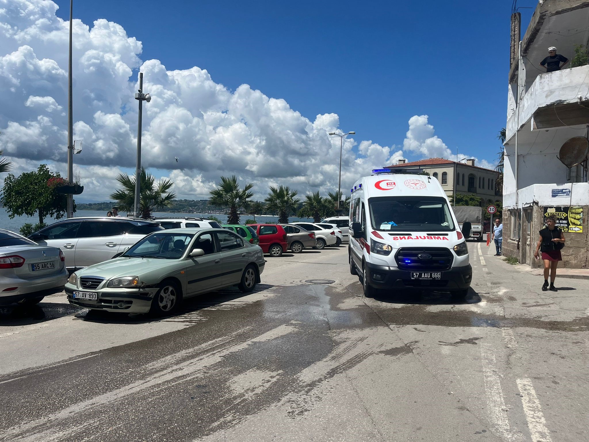 Motosiklet Ile Otomobil Çarpıştı 2 Yaralı 2