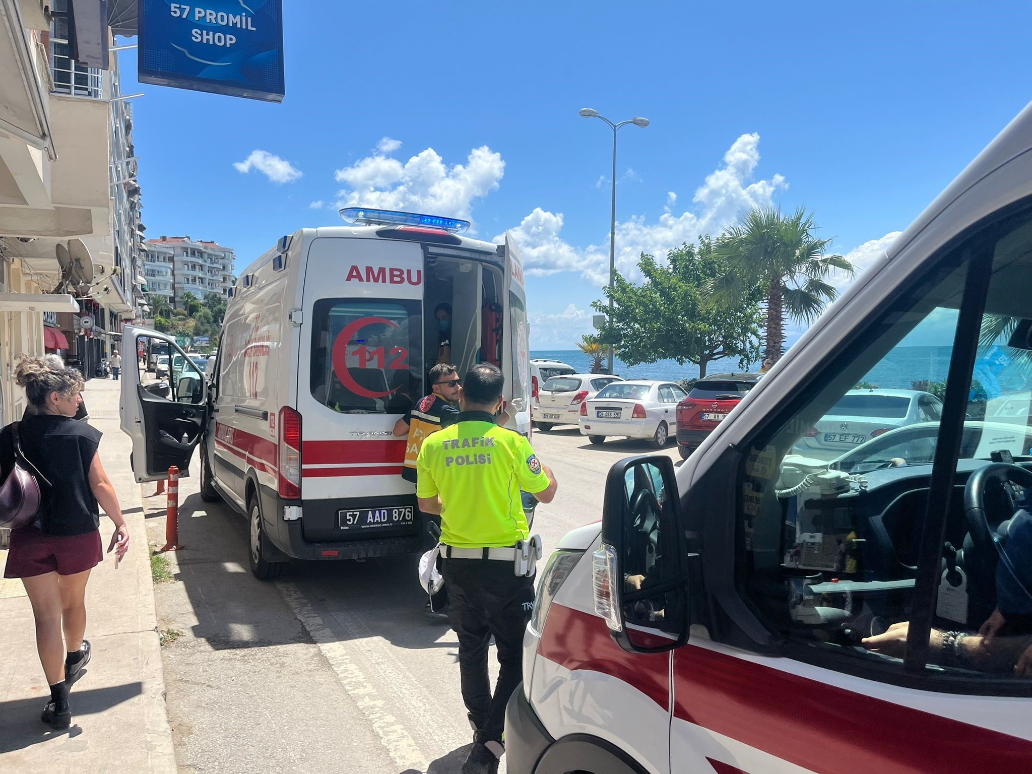 Motosiklet Ile Otomobil Çarpıştı 2 Yaralı 8