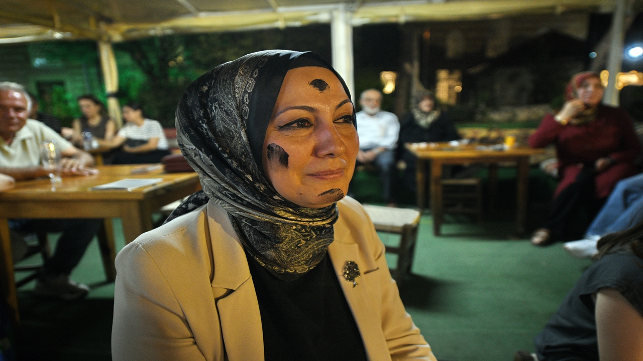 Tarihi Çarşıda Seyirlik Oyunu (3)