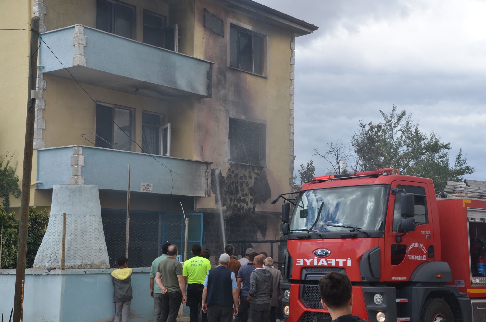 Taşköprü'de 3 Katlı Binayı Küle Çeviren Feci Yangının Detayları Belli Oldu 1