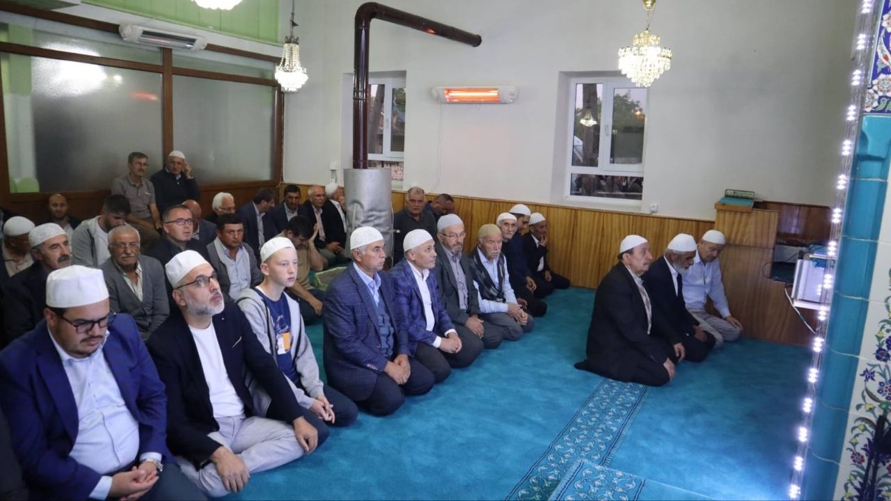 Taşköprü’de Merhum Niyazi Bilgin İçin Mevlid Programı Düzenlendi (4)