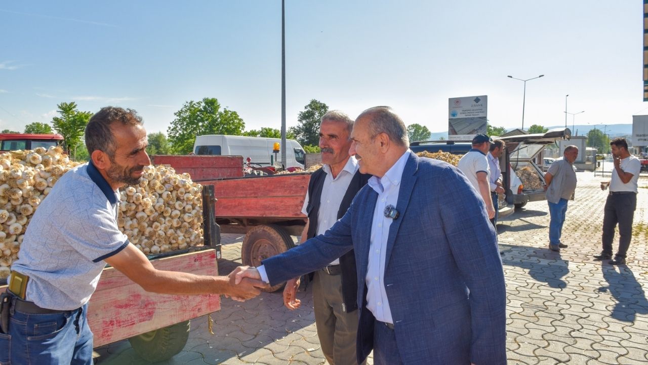 Taşköprü’nün Beyaz Altını Pazara İndi İlk Satışı Başkan Arslan Gerçekleştirdi (8)