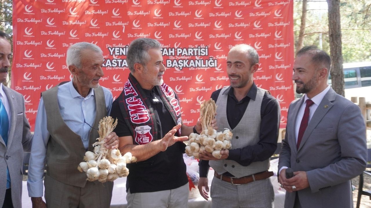 Yrp Genel Başkan Yardımcısı Suat Kılıç’a Taşköprü İlçe Başkanı’ndan 'Beyaz Altın' Takdimi (2)