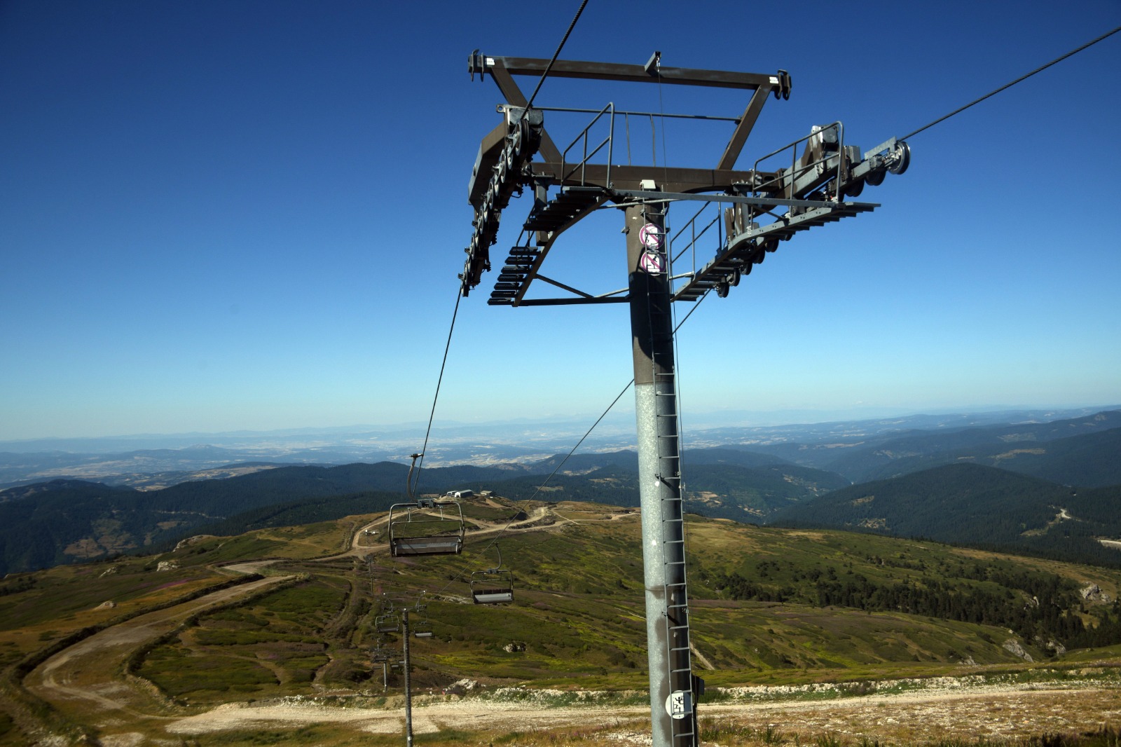 Yurduntepe Kayak Merkezi'ndeki Teleferik Yeni Sezona Hazırlanıyor! 8
