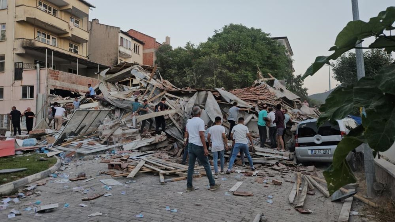 Balıkesir 6,1 Deprem (4)