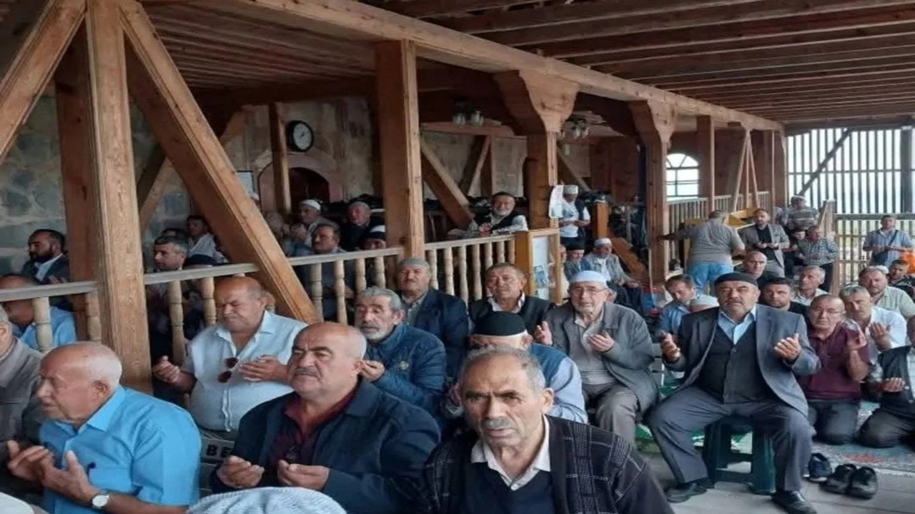 Benli Sultan Yağmur Duası (4)