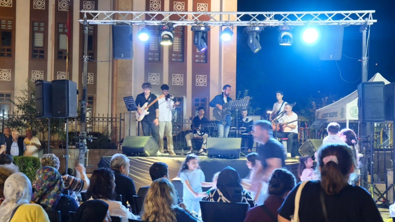 Bozkurt Mısır Yeme Şenliği (4)