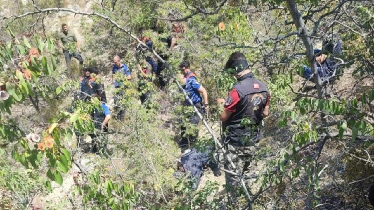 Ekmek Almaya Çıktı, 10 Gün Sonra Kayalık Bölgede Ölü Bulundu (3)