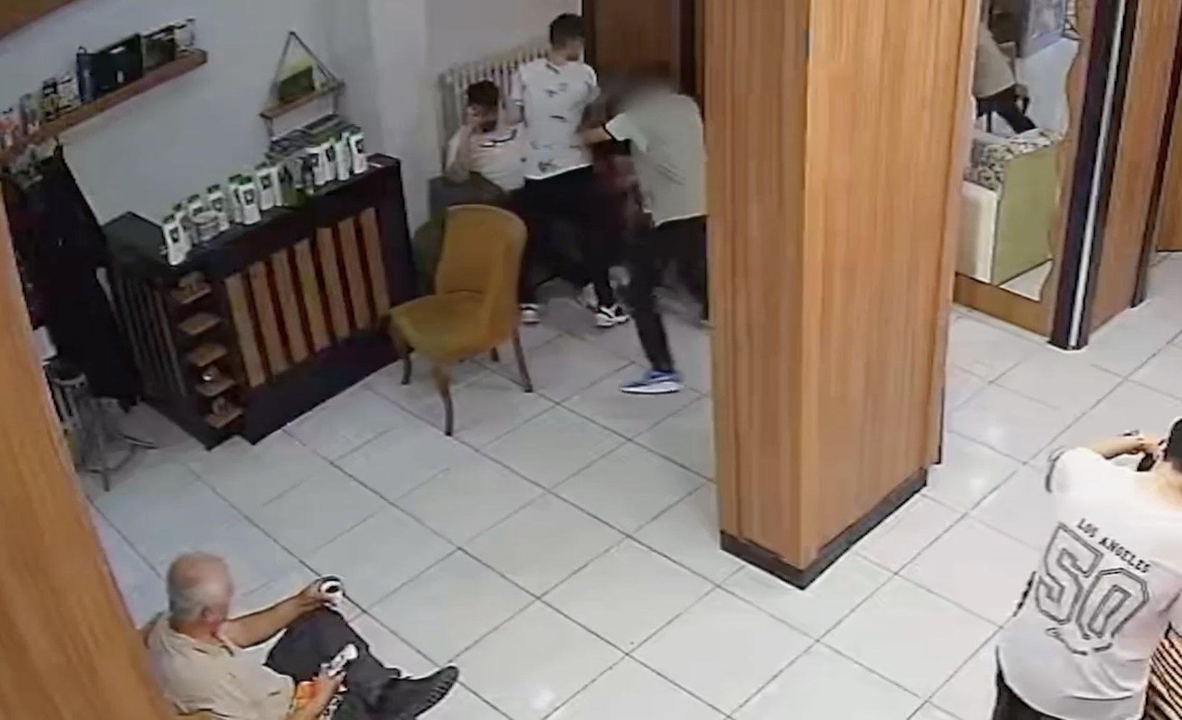 Feci Olay Komşu Ildeki Silahlı Saldırı Kameraya Yansıdı! 4