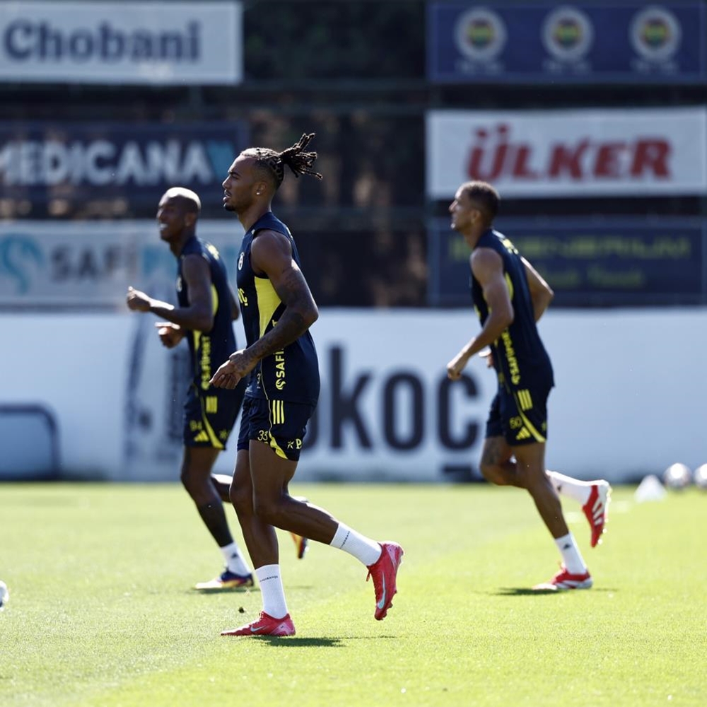 Fenerbahçe Feyenoord Maçı (1)