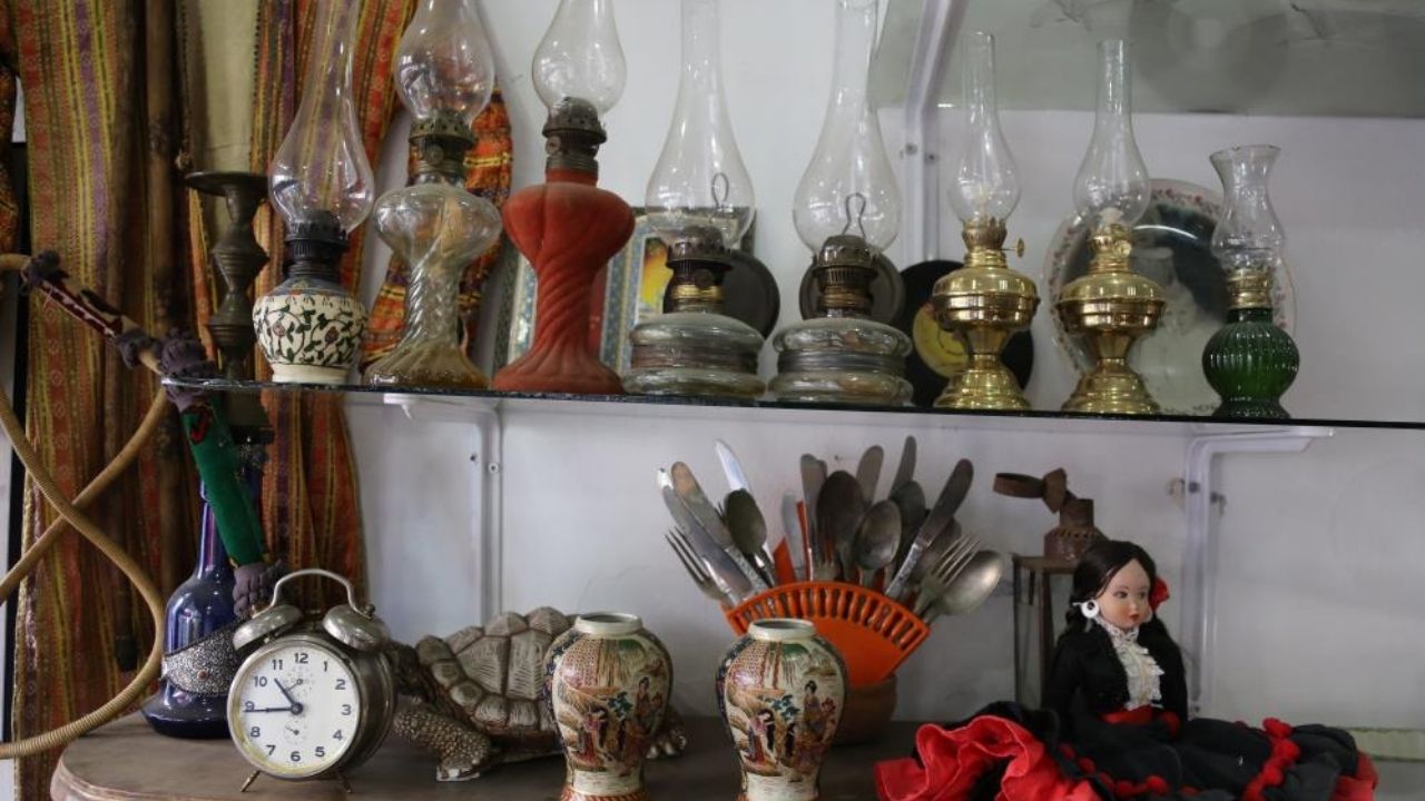 Hobiyle Başladı, Taşköprü’nün Tek Kadın Antikacısı Oldu (2)