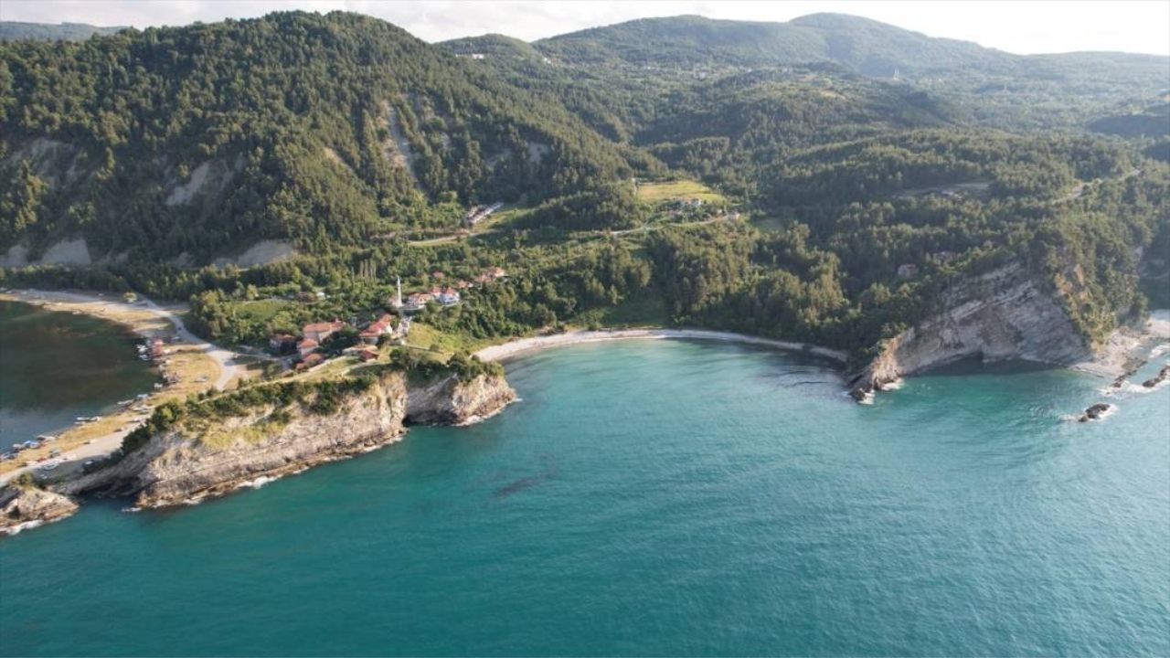 Karadeniz’in Saklı Cenneti Ginolu Koyu Ve Efsanevi Kalesi (1)