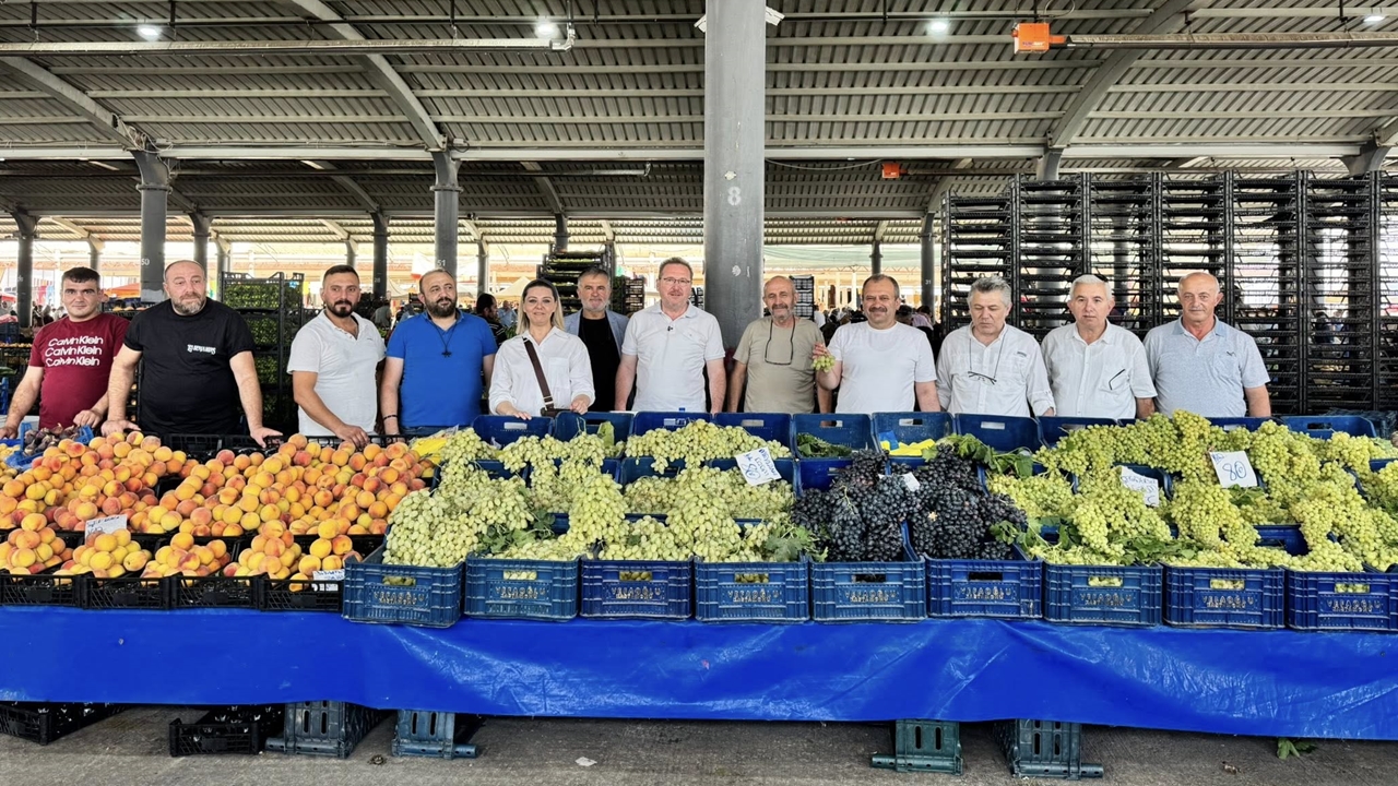 Kastamonu Milletvekilleri Pazarda (1)