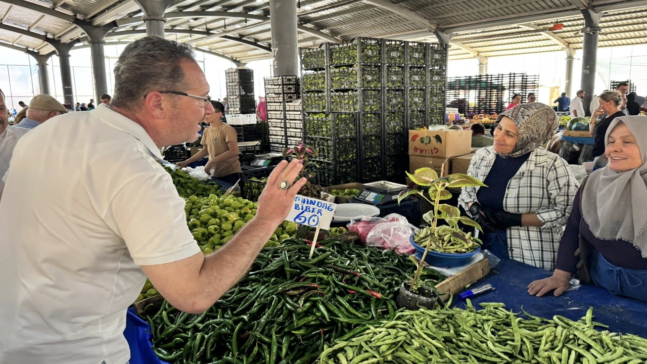 Kastamonu Milletvekilleri Pazarda (3)
