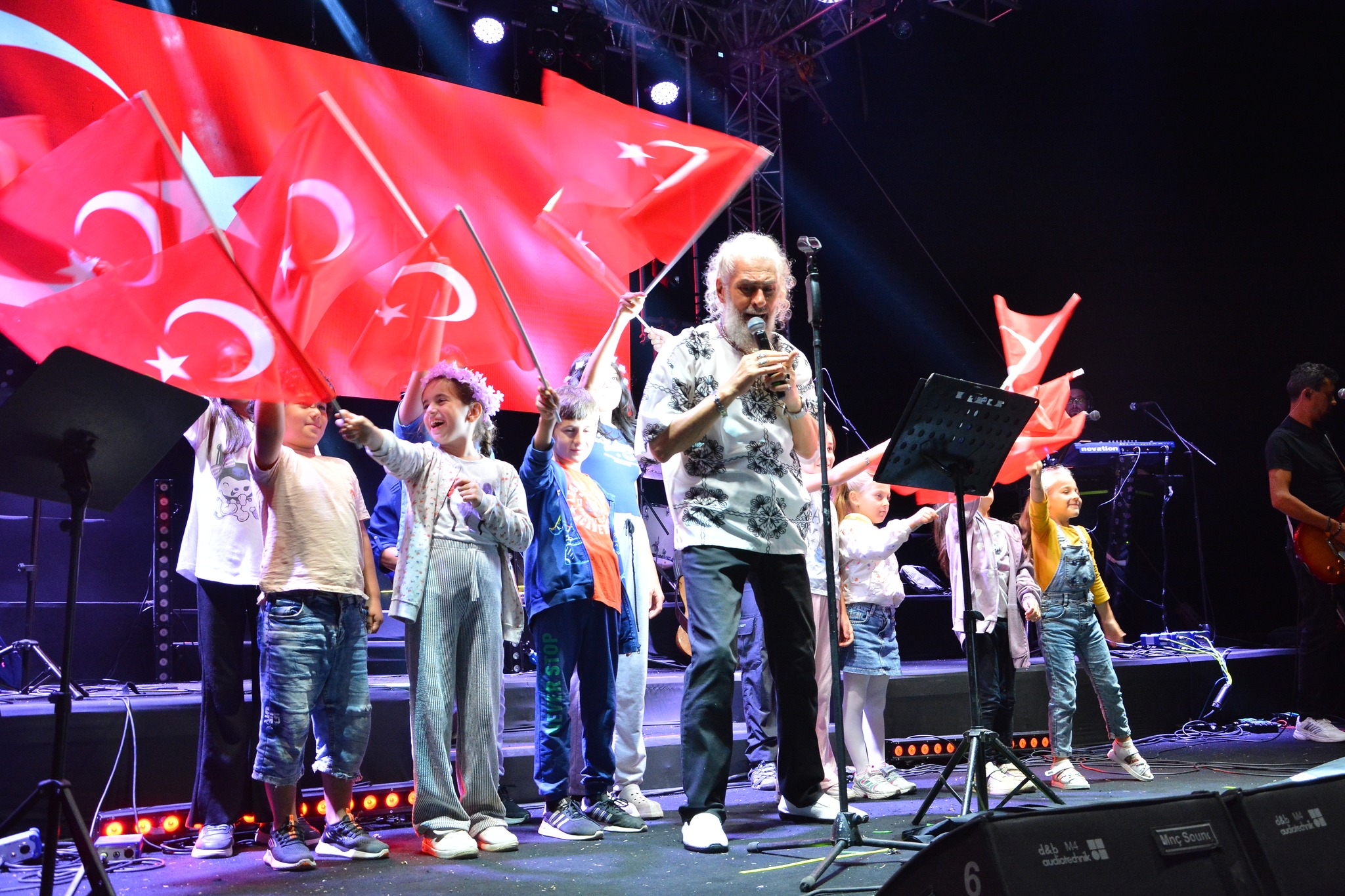 Kastamonu Sahilinde Unutulmaz Bir Gece Yaşattılar