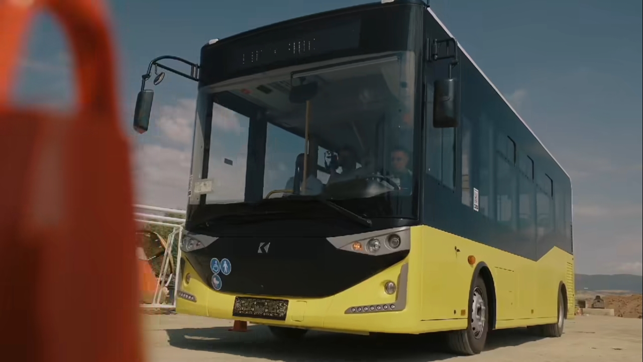 Kastamonu Sarı Otobüs Kadın Erkek Şoför (3)