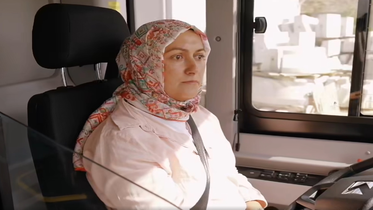 Kastamonu Sarı Otobüs Kadın Erkek Şoför (5)