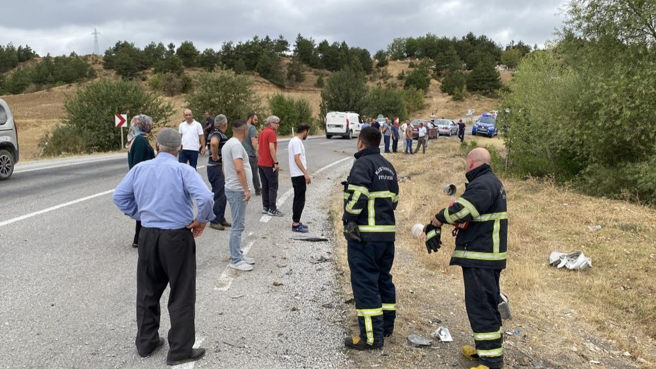 Kastamonu Tosya Yolu Akdoğan Bölgesi Feci Kaza (6)
