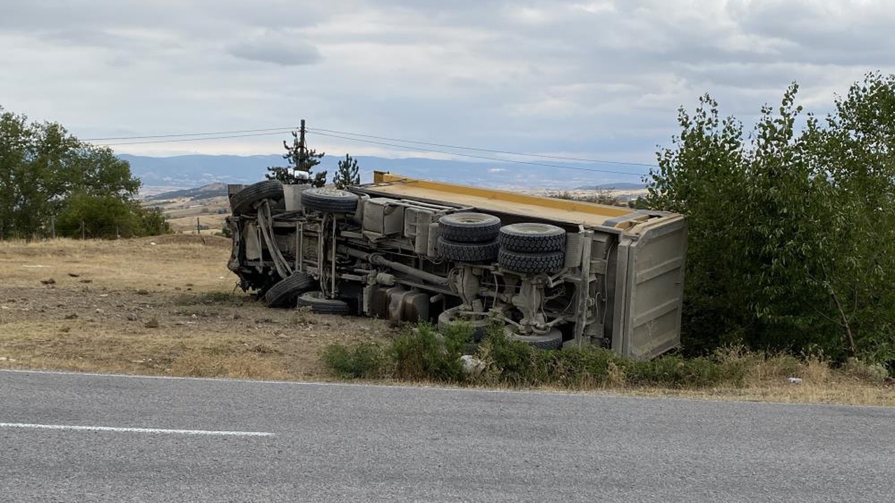 Kastamonu Tosya Yolu Akdoğan Bölgesi Feci Kaza (8)