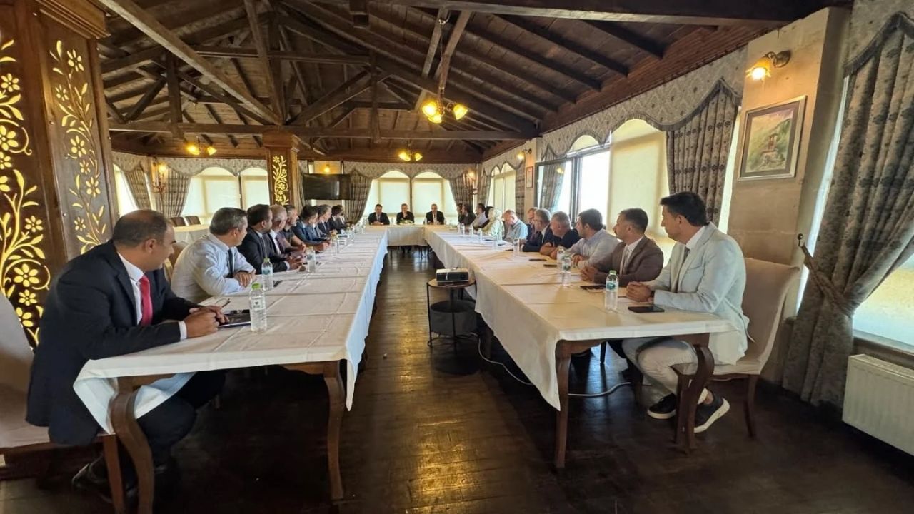 Kastamonu’da Eğitimde Verimlilik İçin Kritik Toplantı Ölçme Ve Değerlendirme Müdürlükleri Buluştu (3)