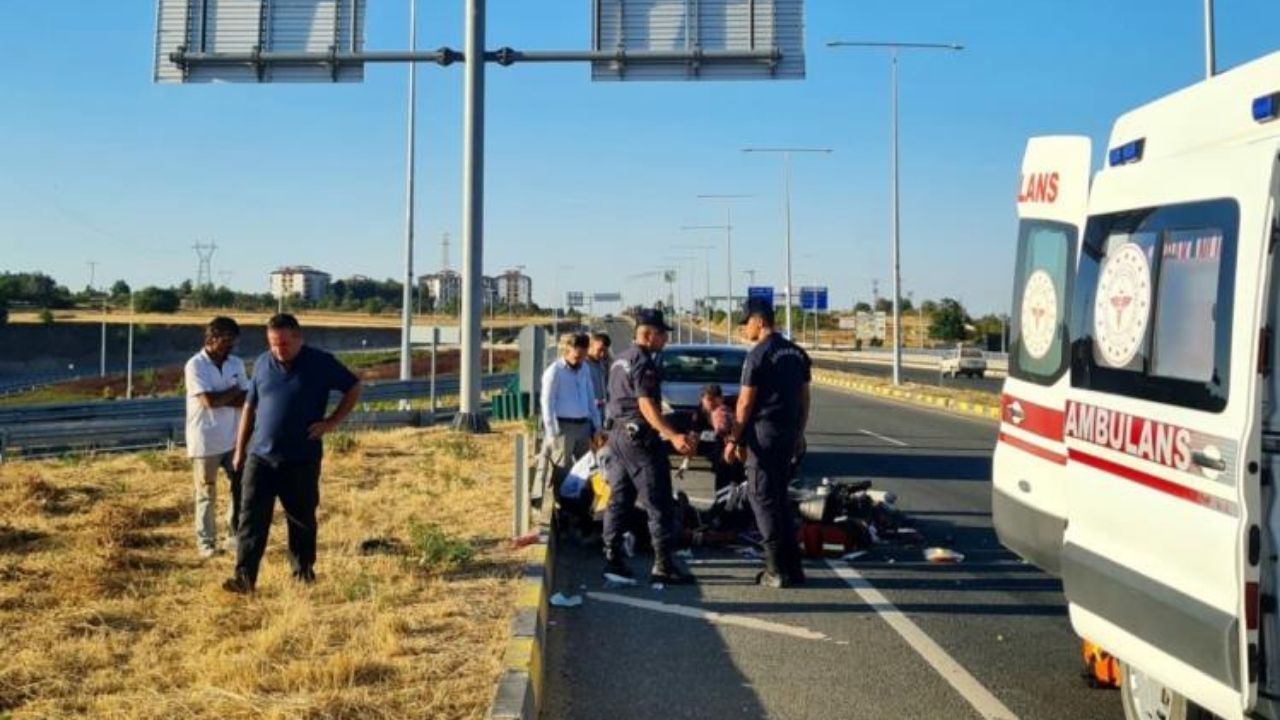 Kastamonu’da Feci Motosiklet Kazası Sürücü Ağır Yaralandı (1)