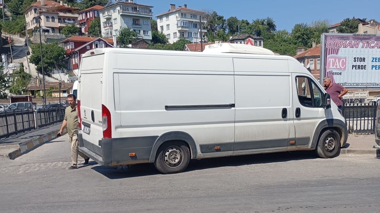 Kastamonu’da Freni Patlayan Araç Kaza Yaptı Faciadan Dönüldü! (1)