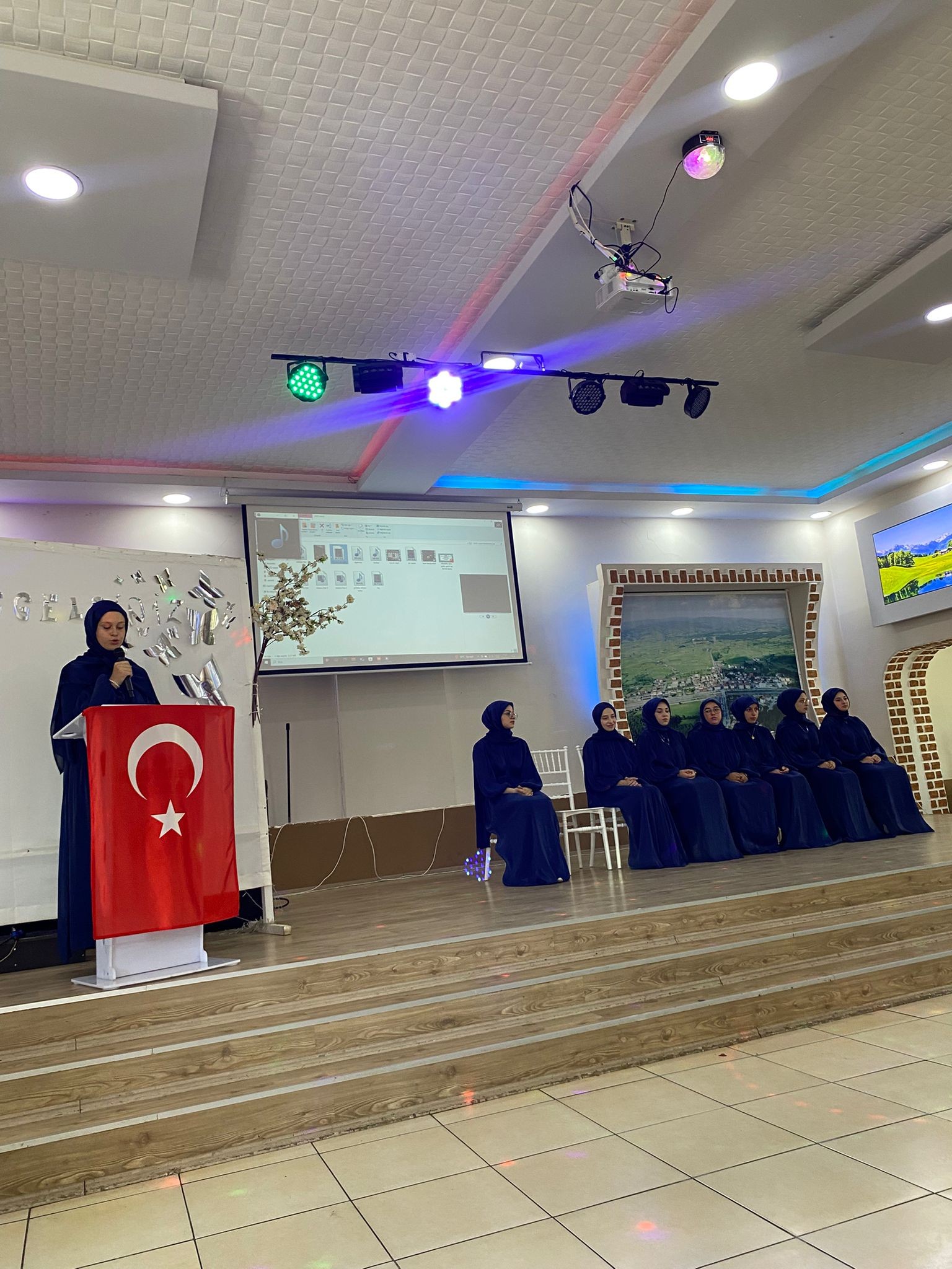 Kastamonu'da Hafızlık Sevinci 8 Hafız Belgelerini Aldı1