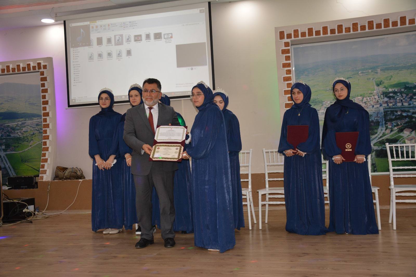 Kastamonu'da Hafızlık Sevinci 8 Hafız Belgelerini Aldı2