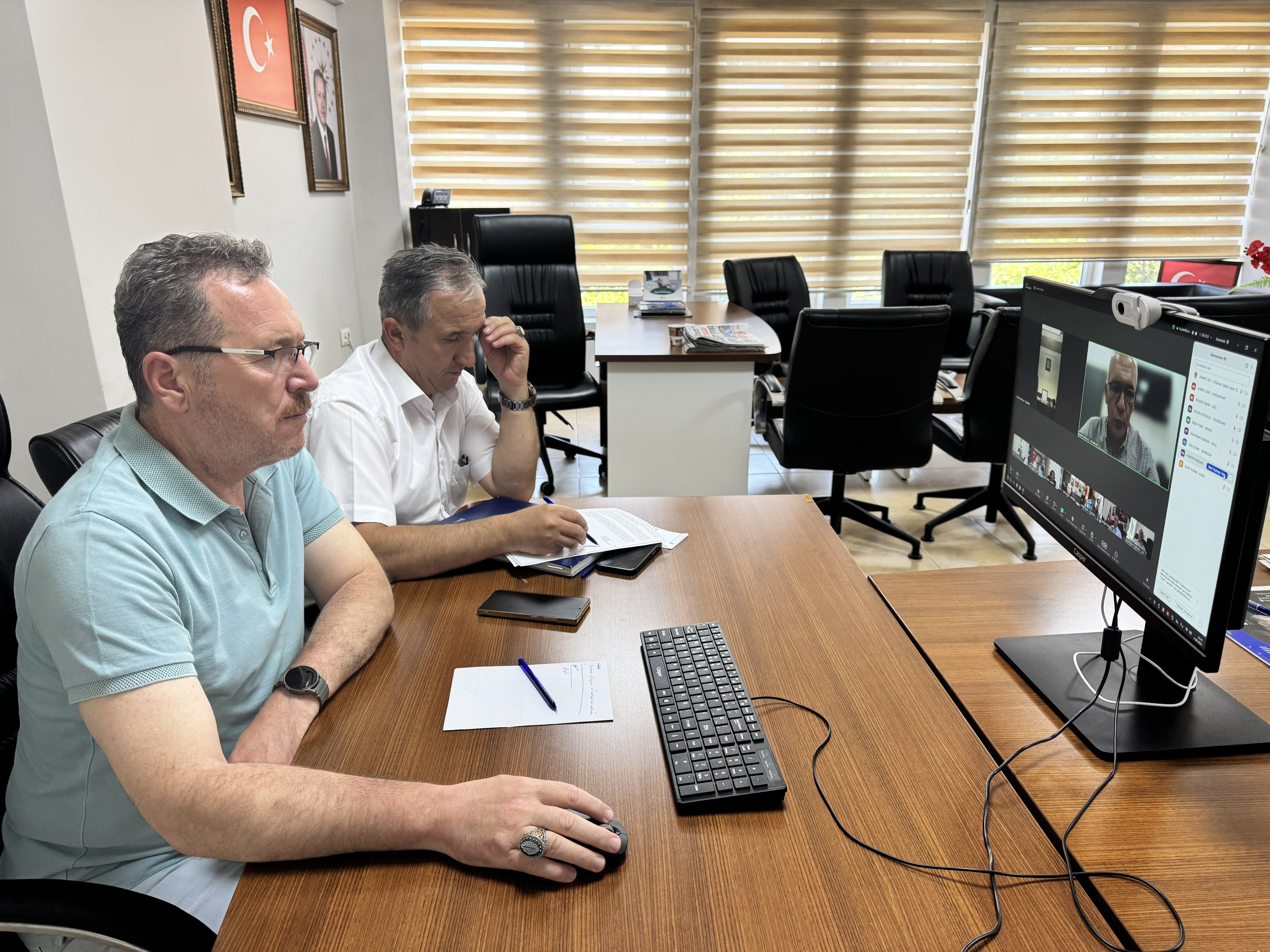 Kastamonu’da Ilçe Belediyeleri Geçici Hayvan Barınakları Için Toplandı 4