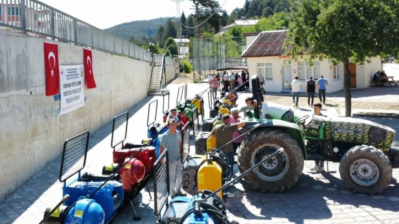 Kastamonu’da Orman Köylülerine Büyük Destek Tamburlar Teslim Edildi (1)