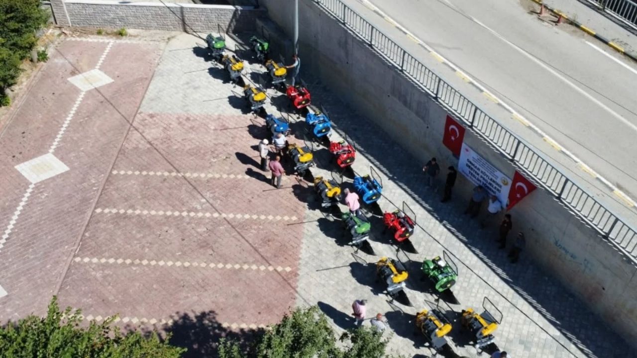 Kastamonu’da Orman Köylülerine Büyük Destek Tamburlar Teslim Edildi (3)