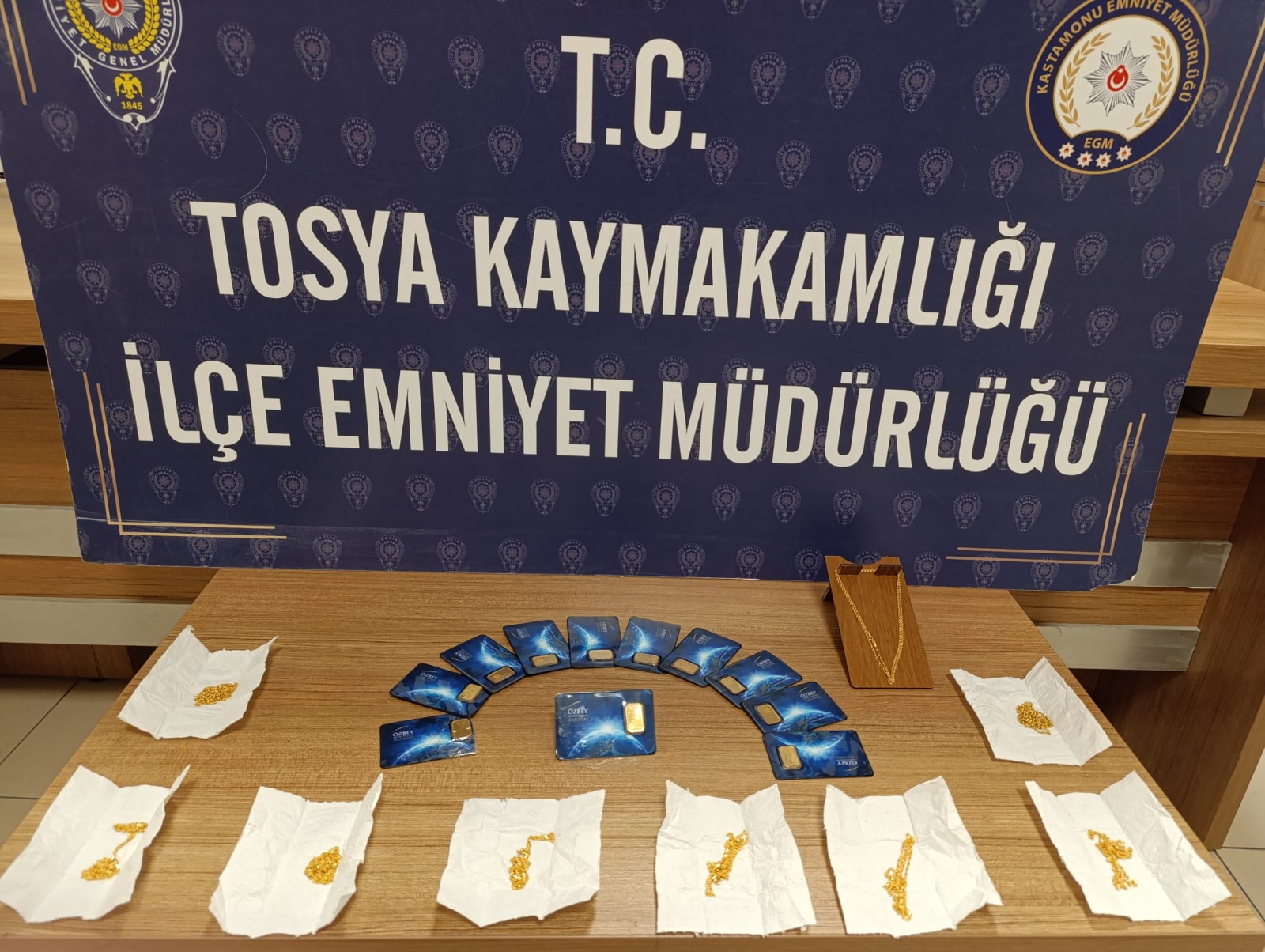 Kastamonu'da Sahte Altın Operasyonu 3 Şahıs Gözaltına Alındı!-3