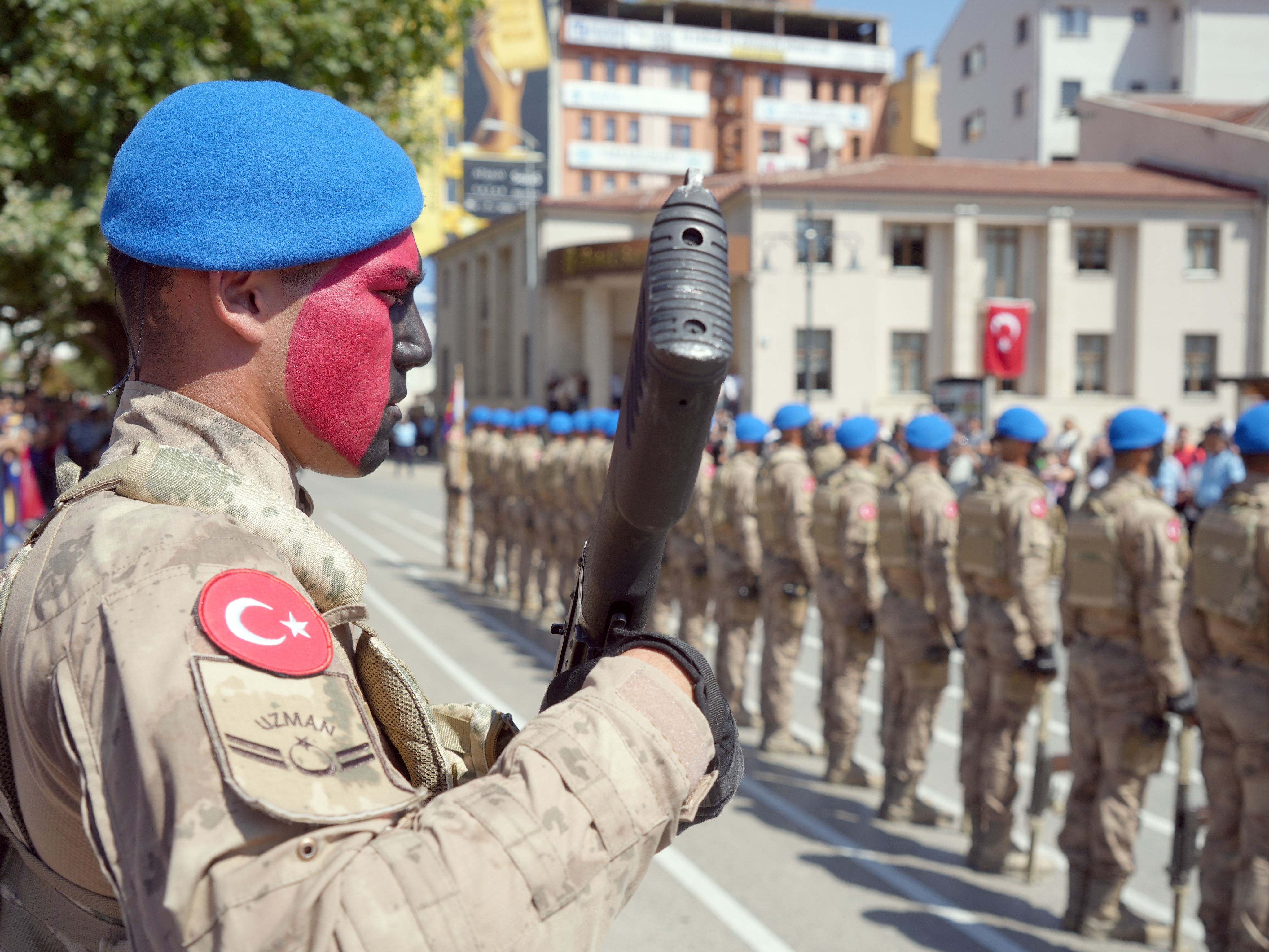 Kastamonu'da Zafer Bayramı Coşkusu Komandoların Gösterisi Hayran Bıraktı 4