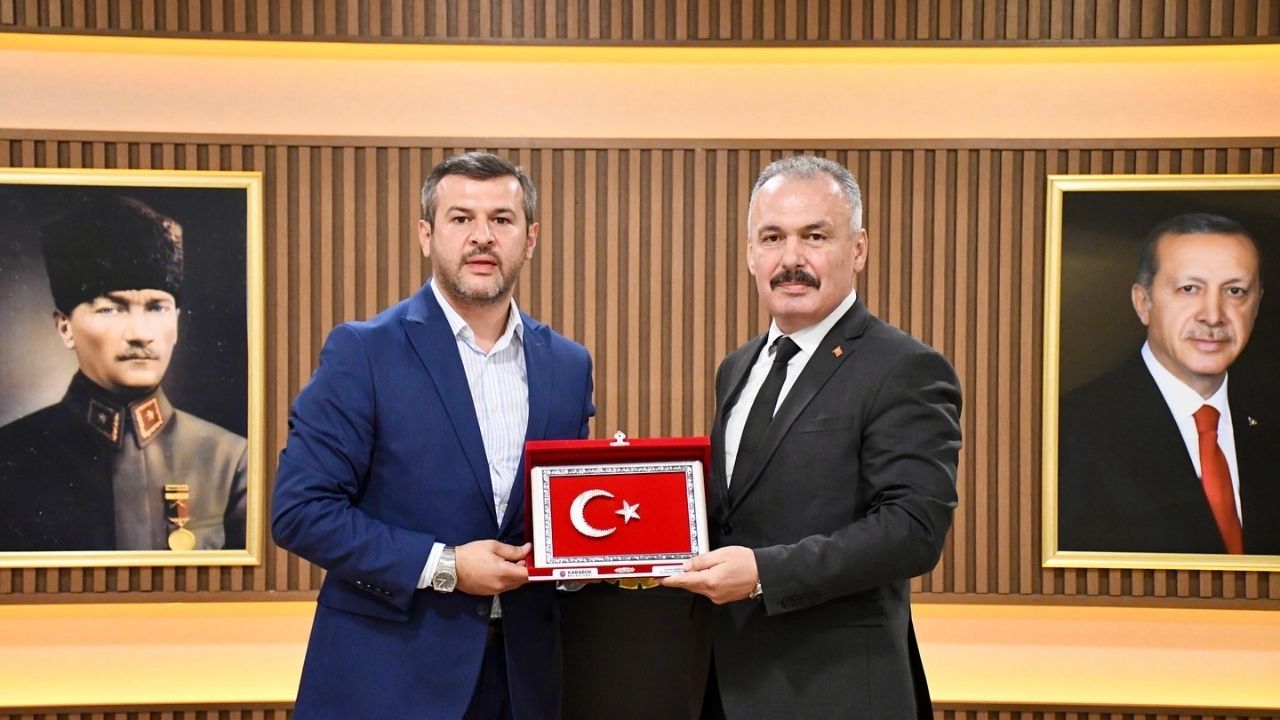 Kastamonulu Belediye Başkanı Çetinkaya’ya Hemşehrilerinden Moral Ziyareti (2)
