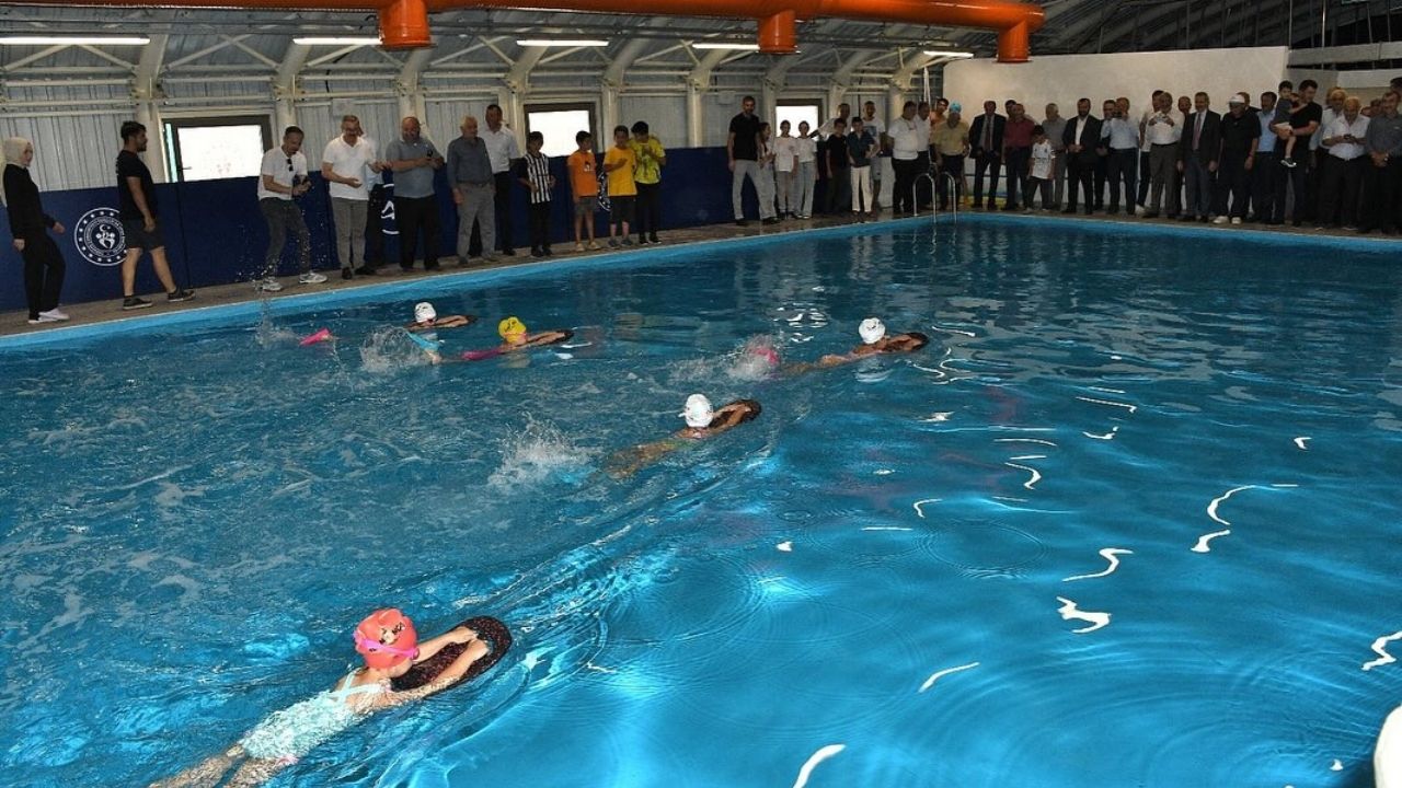 Kastamonu’nun Ilçesinde Kapalı Yüzme Havuzu Sevinci (4)
